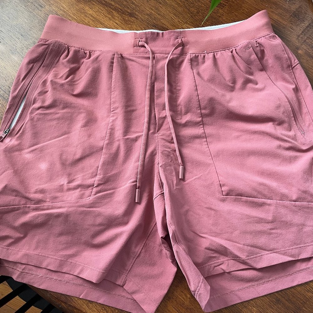Lululemon License to Train Short (Liner)